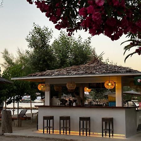 Three Stars Beach Hotel Moraitika Bagian luar foto