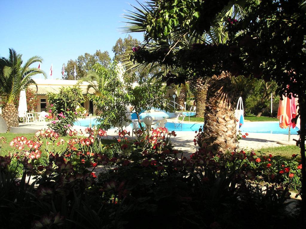 Three Stars Beach Hotel Moraitika Bagian luar foto