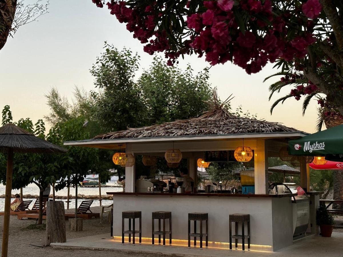 Three Stars Beach Hotel Moraitika Bagian luar foto